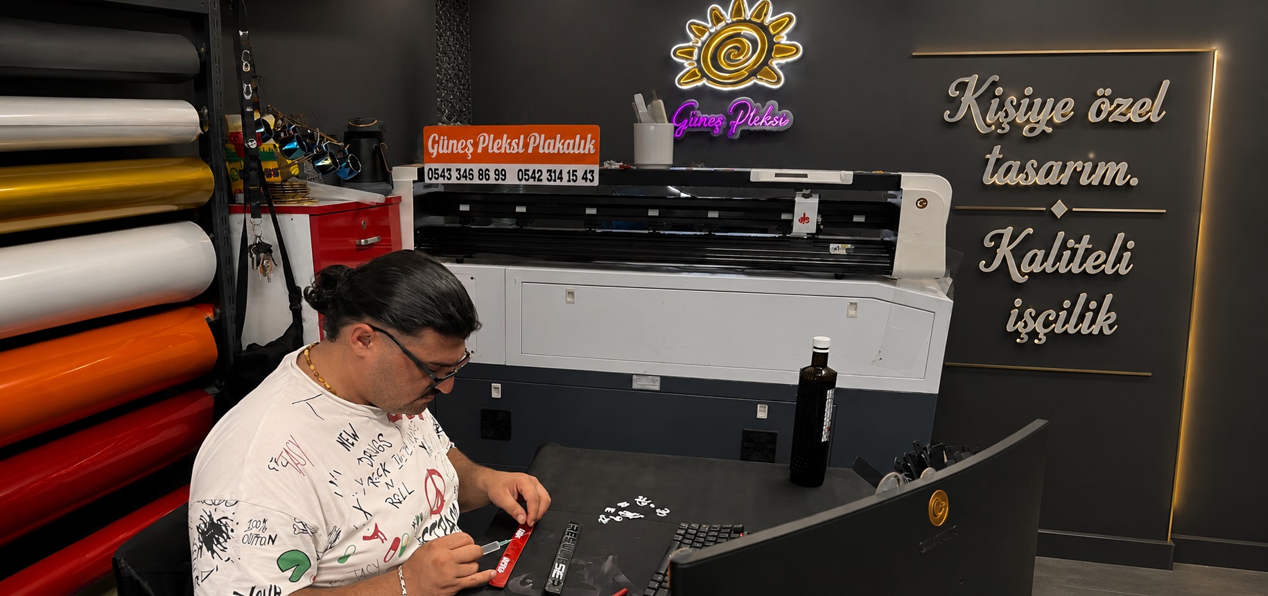 Motosikletler ve Güneş Pleksi ürünü